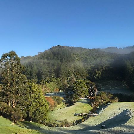 Angie'S Rural Retreat Hotell Wainuiomata Exteriör bild